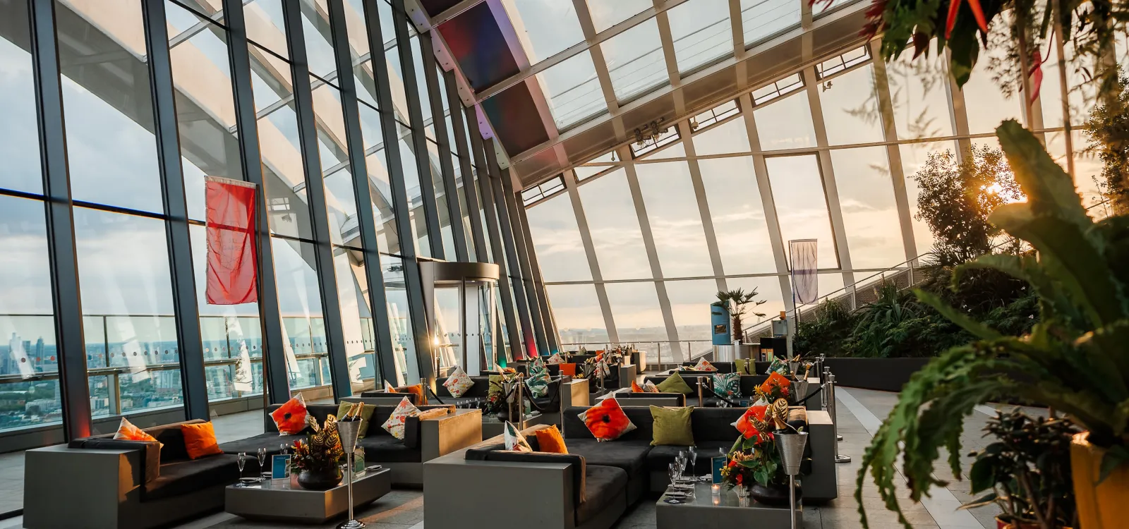 Sky Pod Bar