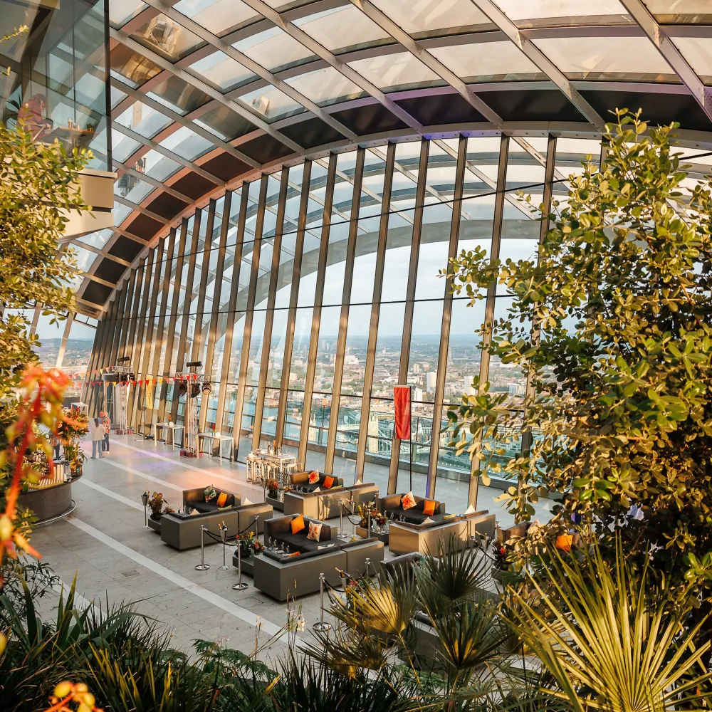 Sky Pod Bar