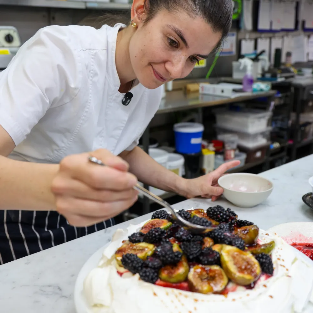 Autumn Fruits Pavlova Recipe