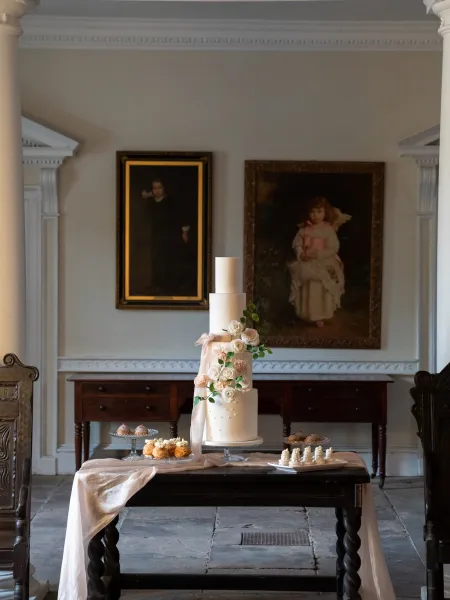 West Horsley Place Cake Wedding