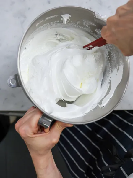 Autumn Fruits Pavlova Recipe