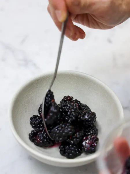 Autumn Fruits Pavlova Recipe