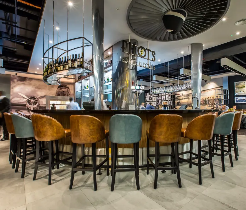 Heathrow Pilot's Bar & Kitchen