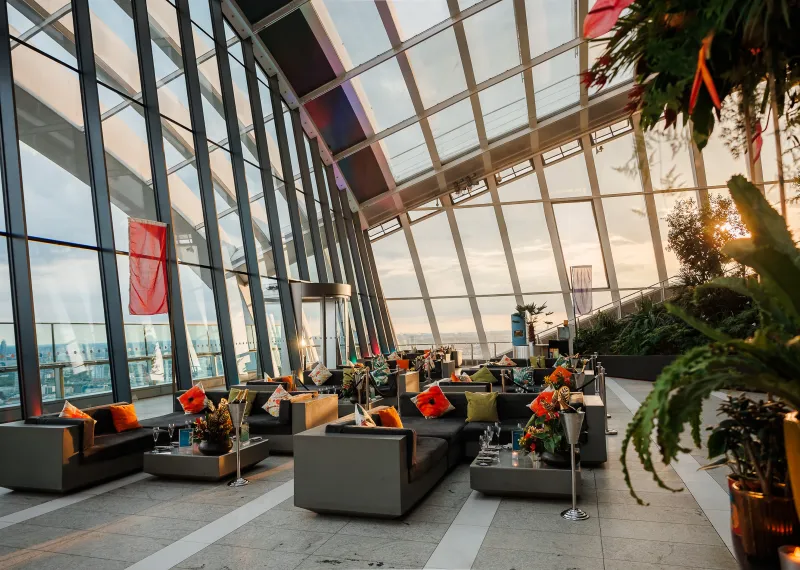 Sky Pod Bar